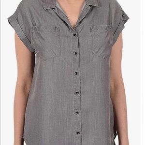 🪲 Casual Button-Down Shirt 🪲